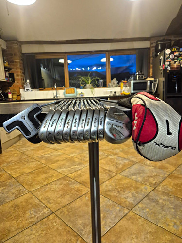 Right handed golf - club, set